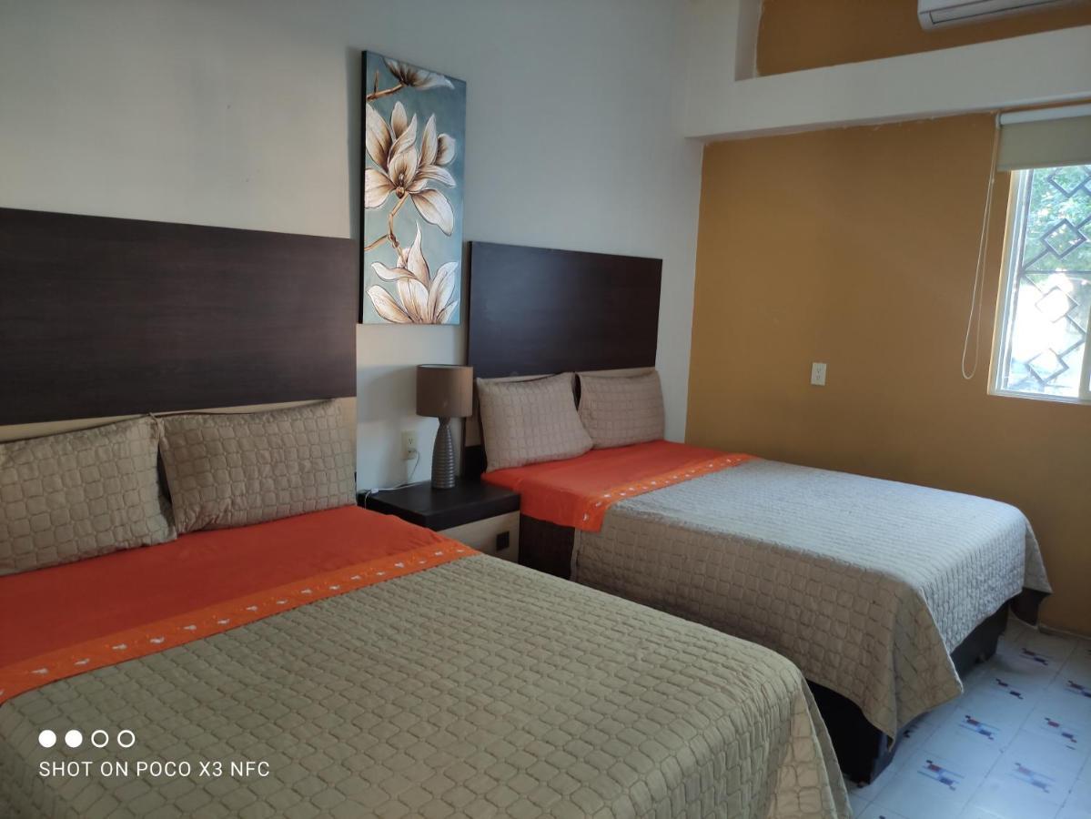 Hotel Del Bosque Torreón エクステリア 写真